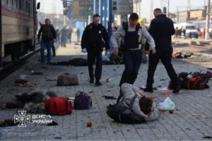 Росія звинуватила українську ППО в ударі по вокзалу Дніпра: ЦПД викрив фейк